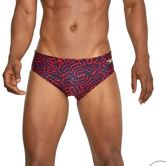 Speedo Race Maze Brief
Men's Swim Bottom Red/White/Red 985 NWT unopened - Picture 1 of 5
